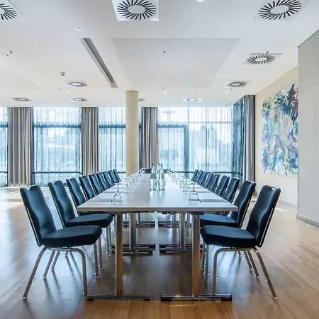 Radisson Blu Hotel, 4* Hamburg