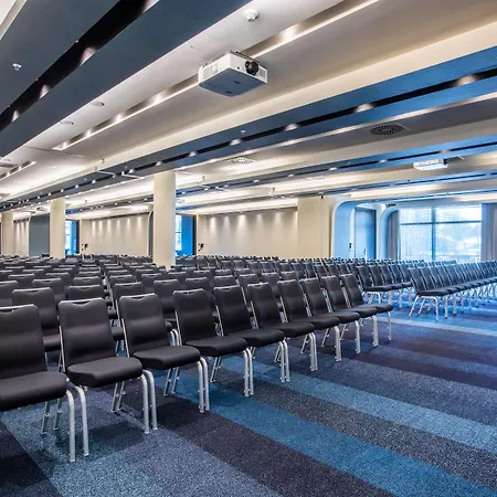Radisson Blu Hotel, 4*