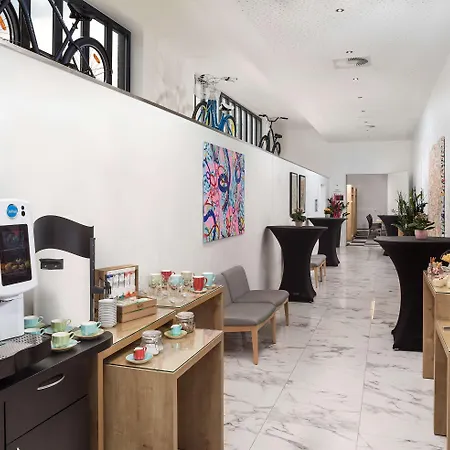 Innside By Melia Hafen Hotel 4*