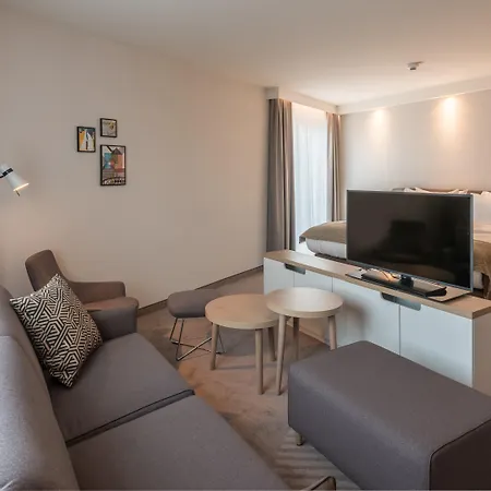 Hotel - - Berliner Tor By Ihg 4*
