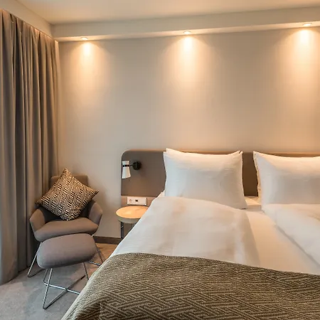 - - Berliner Tor By Ihg Amburgo