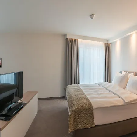 - - Berliner Tor By Ihg 4* Amburgo