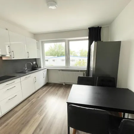 Apartment Zentrale Mit 3 Schlafzimmer Fuer Bis Zu 9 Personen *