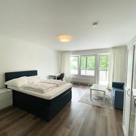Apartment Zentrale Mit 3 Schlafzimmer Fuer Bis Zu 9 Personen Hamburg