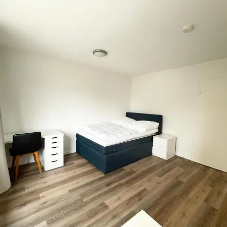 Zentrale Mit 3 Schlafzimmer Fuer Bis Zu 9 Personen Apartment