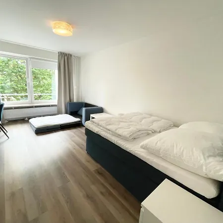 Apartment Zentrale Mit 3 Schlafzimmer Fuer Bis Zu 9 Personen *