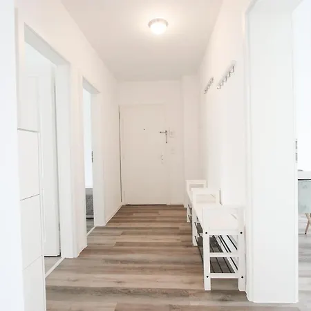 Zentrale Mit 3 Schlafzimmer Fuer Bis Zu 9 Personen Apartment Hamburg