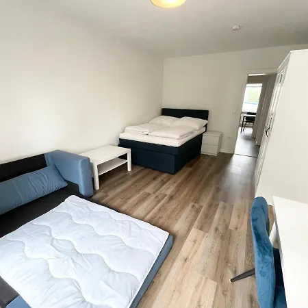 Zentrale Mit 3 Schlafzimmer Fuer Bis Zu 9 Personen Apartment