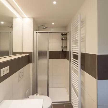 Neue Zentrale Souterrain-wohnung 24h Self Check-in * Hamburg