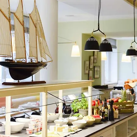 Stella Maris Hotel 3*