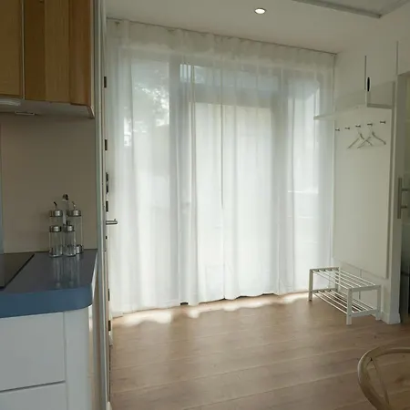 船屋 80qm Privates Hausboot In Hamburg-mitte *