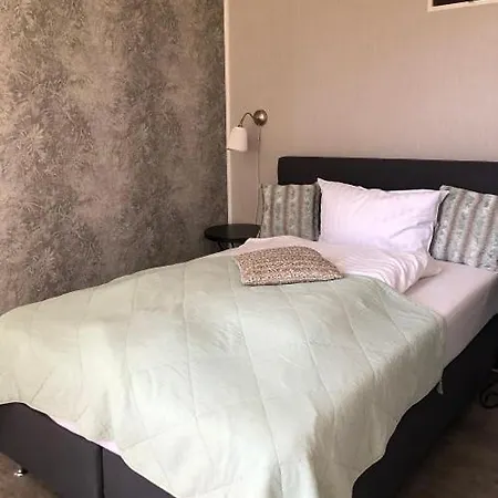Apartment Alte Schule 22 Am Saseler Markt 2 Schlafzimmer & Baeder Hochwertig *