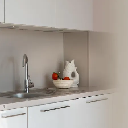 Appartement Cls Moderne City-wohnung Tiefgarage, Klimaanlage, 65 Zoll Smart-tv, E-laden, Balkon, Parken, Blick Ueber Hamburg, Cafe Im Haus, Bus Gegenueber, Flex Check In *
