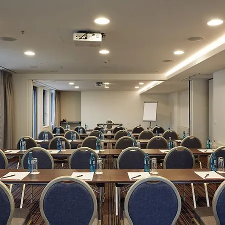 Hyperion Hotel 5*