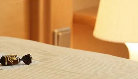 Pacific Hotell 2*