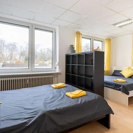 Beautiful 2 Bedroom Incl Parking *
