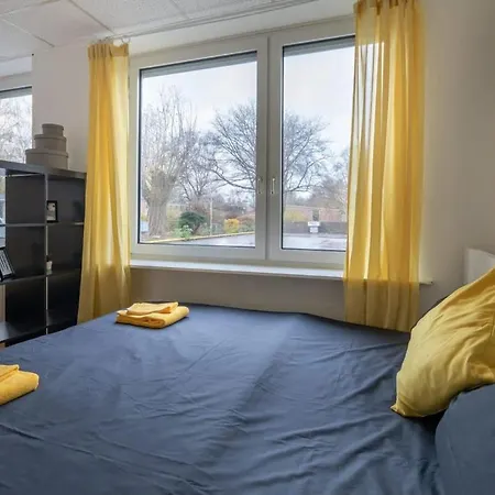 Beautiful 2 Bedroom Incl Parking * Hamburg