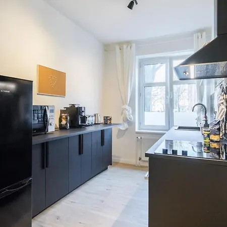 Spacious Two Br Close To Stadtpark And Street Parking * Hamburg