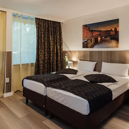Hotel Hanseat *