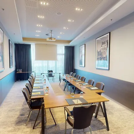 Radisson Blu Hotel, Airport
