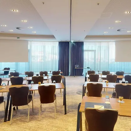Hotel Radisson Blu Hotel, Airport