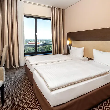 Intercityhotel Dammtor-messe 4*