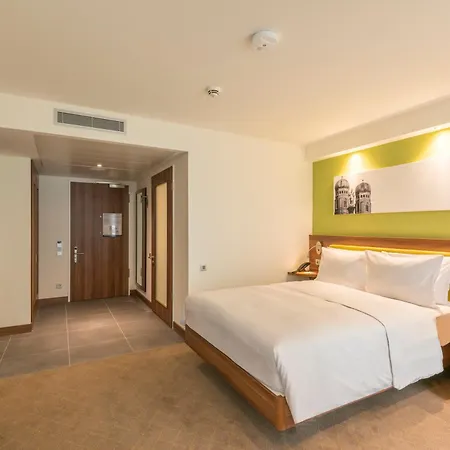 Hotel Hampton By Hilton Centre
