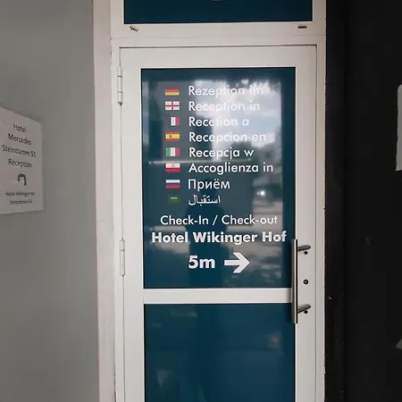 Mercedes/centrum Szálloda 2*