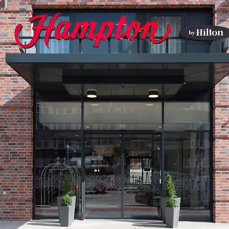 Hotel Hampton By Hilton Centre 3*