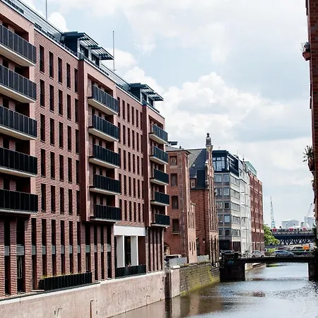 Hotel One Hamburg-fleetinsel 3*