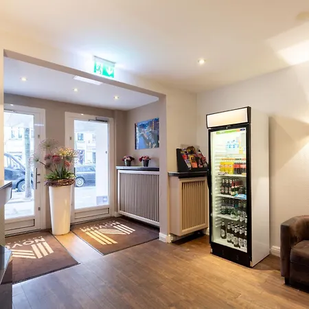 Continental Hauptbahnhof 3* Amburgo