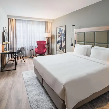 Hotel Radisson Blu Hotel, Airport 4*