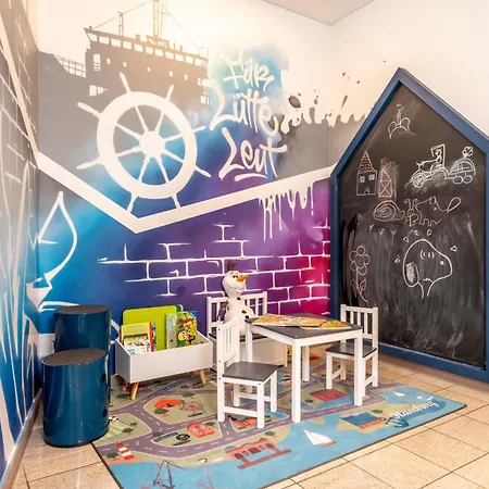 Ibis Styles Alster Hotel 2*