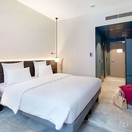 Novotel Station Hotel *