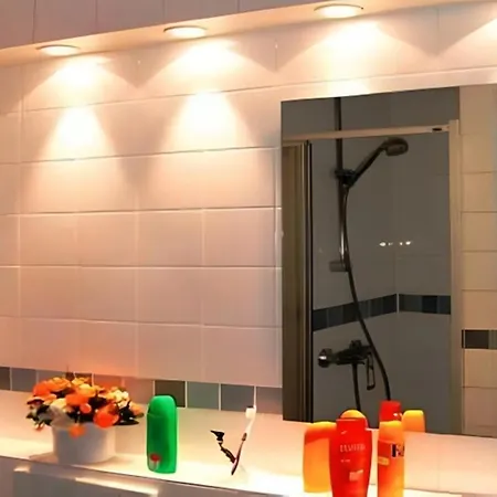 Отель Elbbruecken 3*