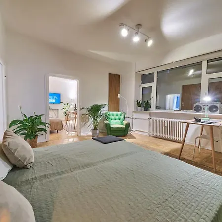 Apartament Live In The Heart Of Hamburg. *