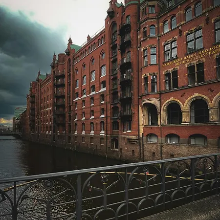 Historisch Zentral Nah Elphi & Miniatur Wunderland Hamburg