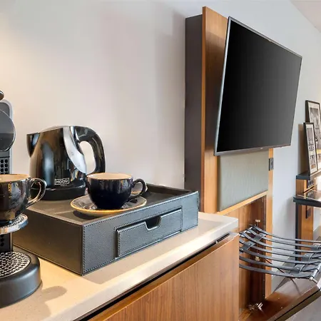 Radisson Blu Hotel, Airport