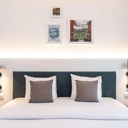 Ibis Styles Alster 2* Hamburg