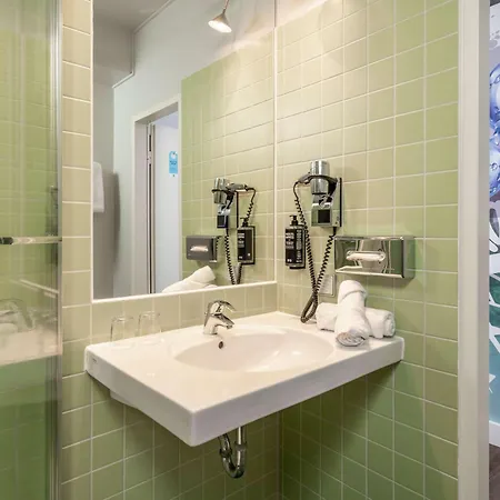 Ibis Styles Alster 2* Hamburg