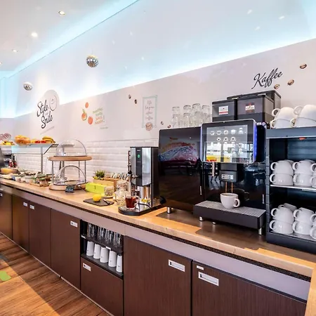 Ibis Styles Alster 2* Hamburg