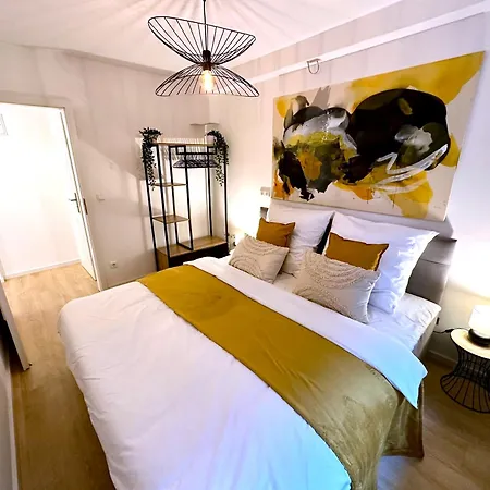 Apartment Stylisches 2-zimmer Ambient In Alsternaehe Mit Kingsize-bett & Schlafsofa