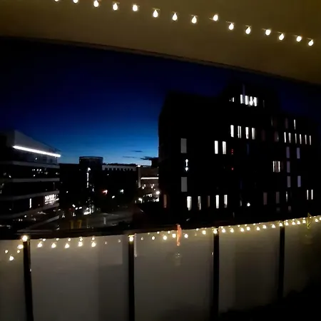 Grosse 2 Balkone Zentrum Bootsanleger Apartment Hamburg