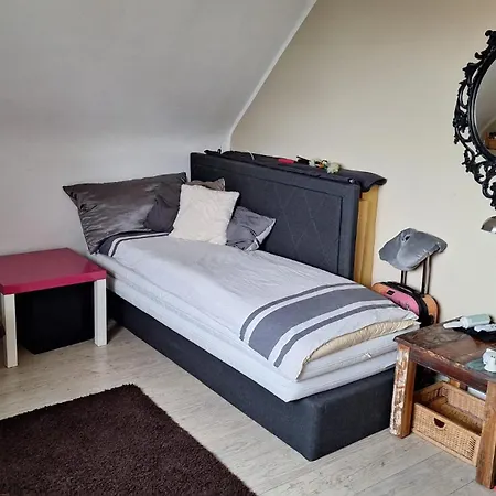 Homestay At Jane's *