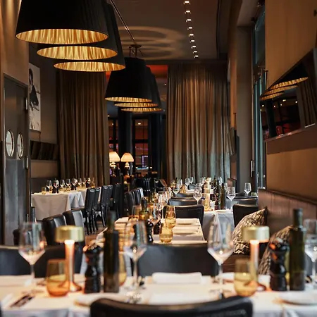 Hotel The George 4*