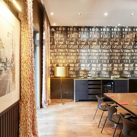 The George 4*