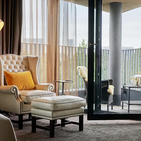 Hotel The George 4*