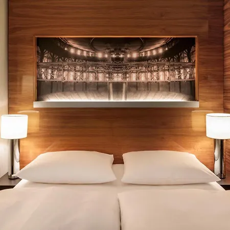 Hotel Moevenpick 4*