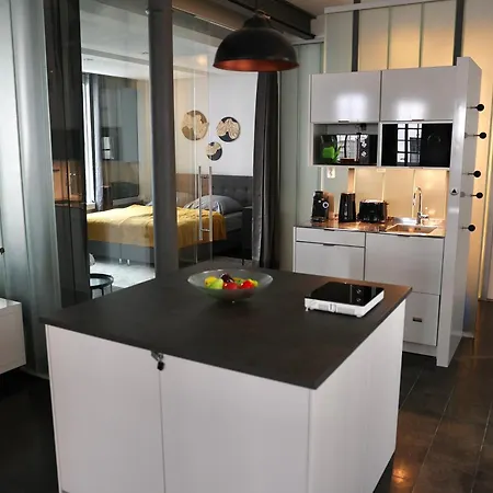 Loft Hauptbahnhof Апартаменты *