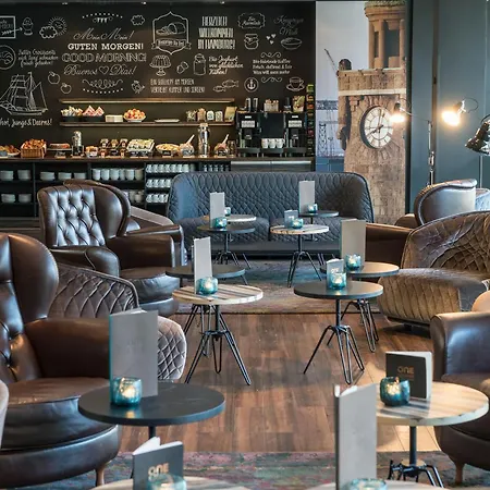 One Hamburg-altona 3*